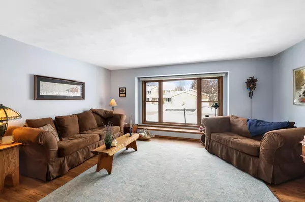 Neenah, WI 54956,1171 WEATHERWOOD DR