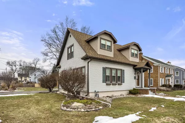 675 CHESTNUT ST, Neenah, WI 54956-3363