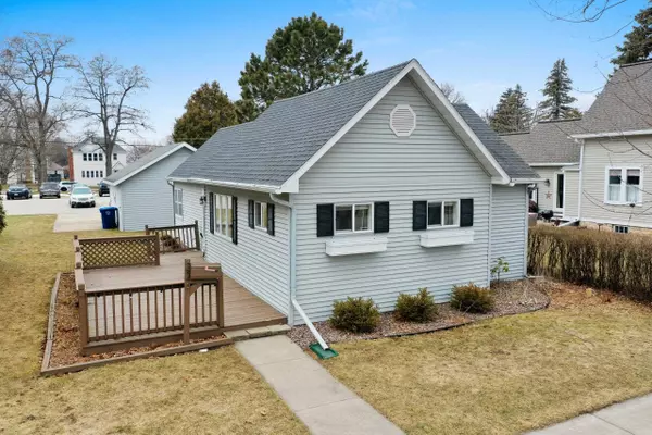 226 S ONTARIO ST, De Pere, WI 54115-2931