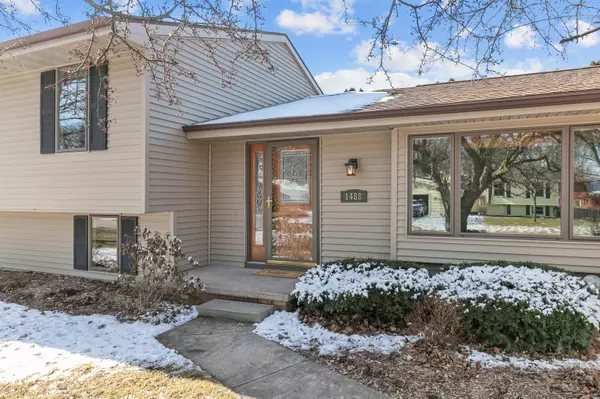 Neenah, WI 54956-1336,1488 WINDMAR DR