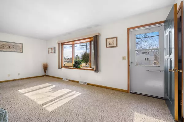 Brillion, WI 54110,212 PETTY ST