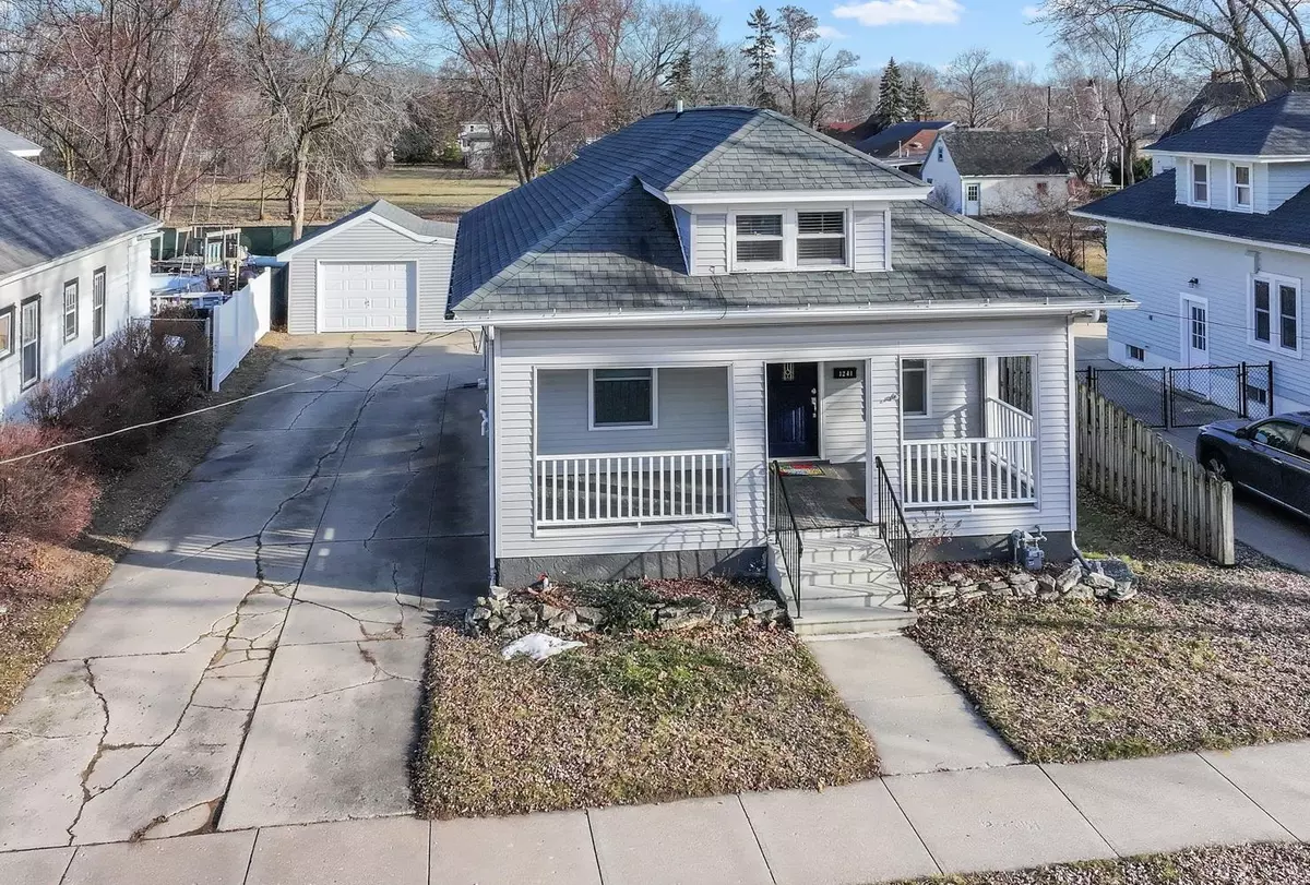Green Bay, WI 54301,1241 S IRWIN AVE