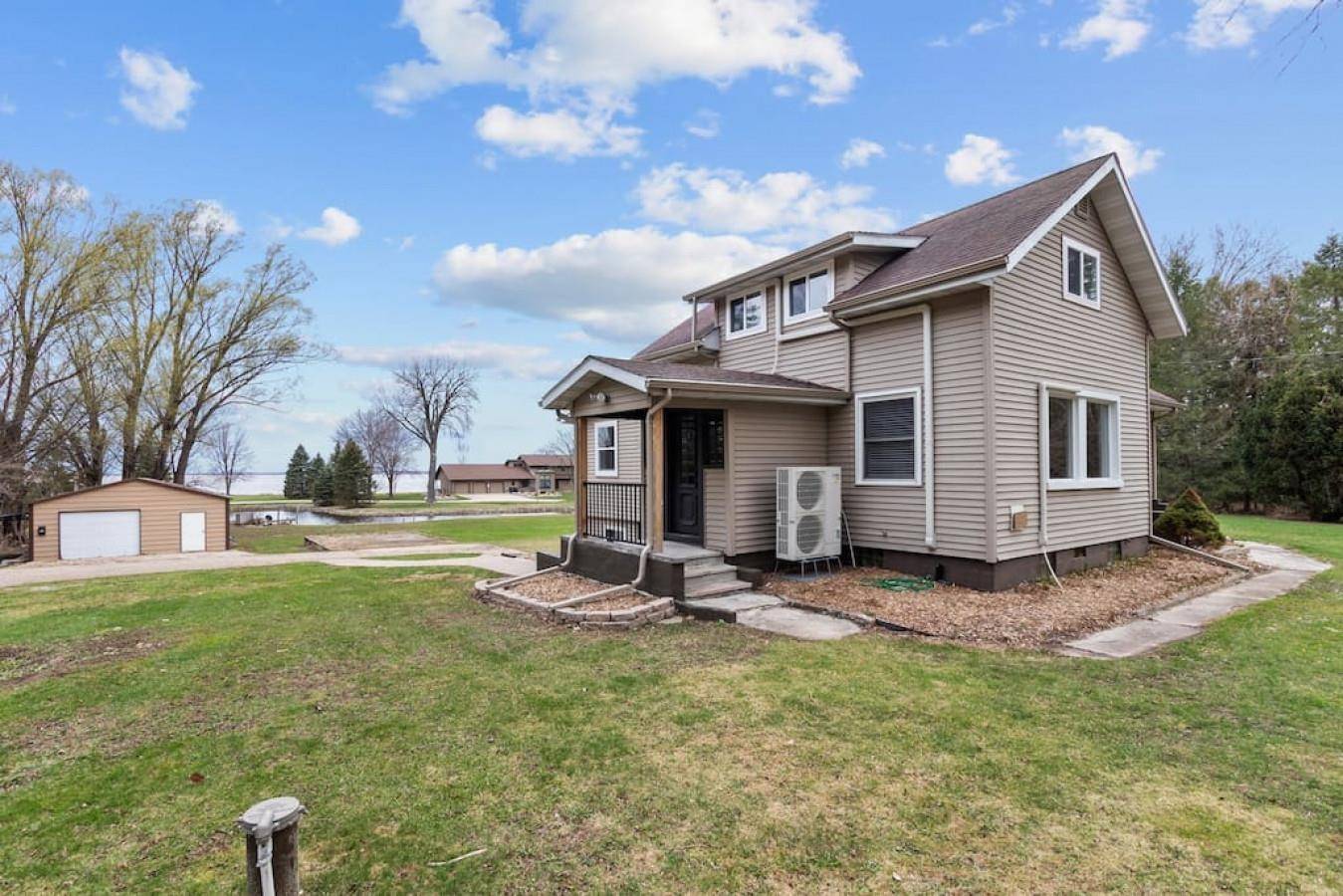 7886 COUNTY ROAD B, Winneconne, WI 54486