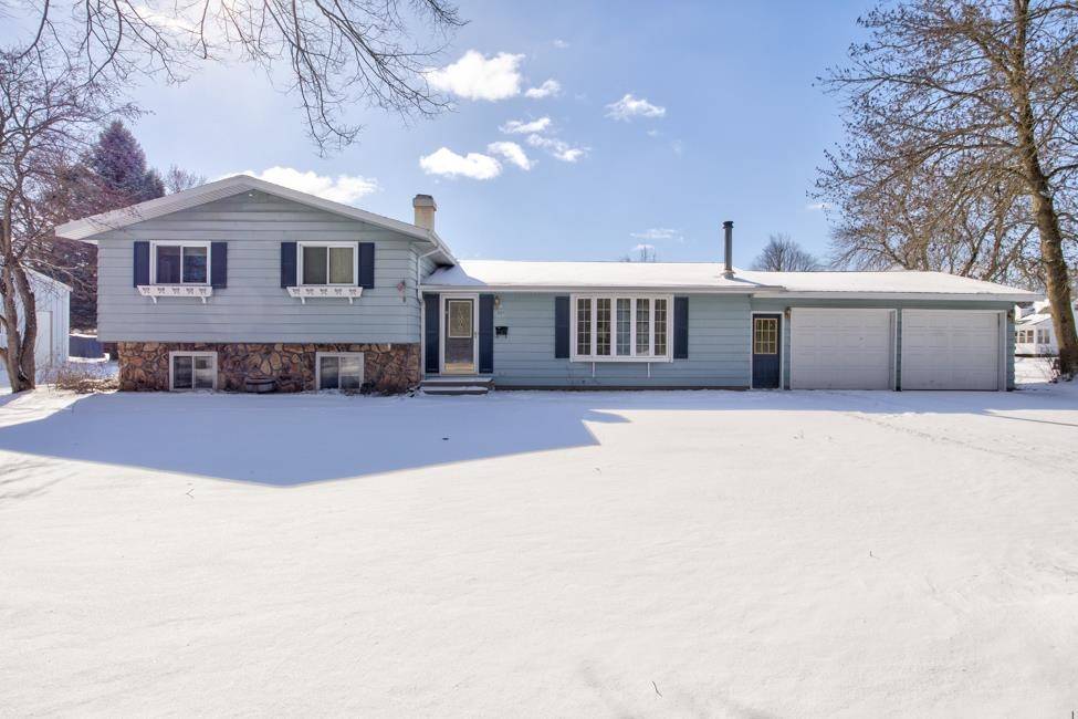 Peshtigo, WI 54157,321 OAK ST