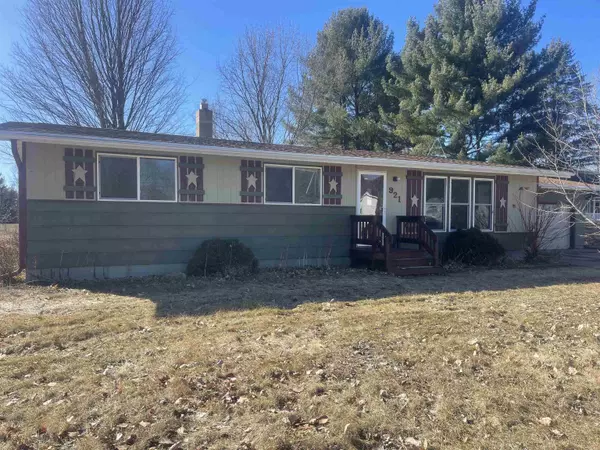 921 SCHABOW ST, Gresham, WI 54128-9513