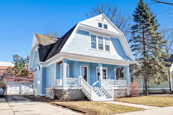 809 S JACKSON ST, Green Bay, WI 54301-3515