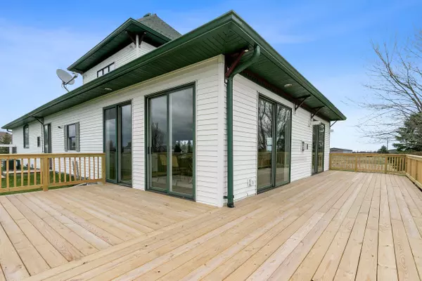 Neenah, WI 54956,8033 STATE ROAD 76