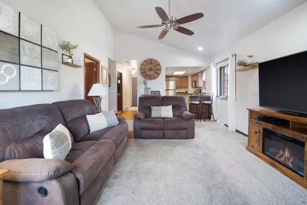 Oshkosh, WI 54902-6658,1337 W 18TH AVE