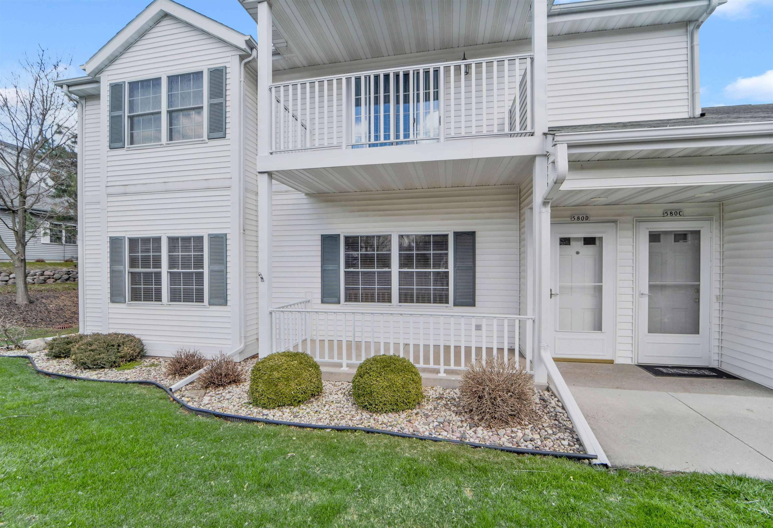 580 EVANS DR #D, Fond Du Lac, WI 54935