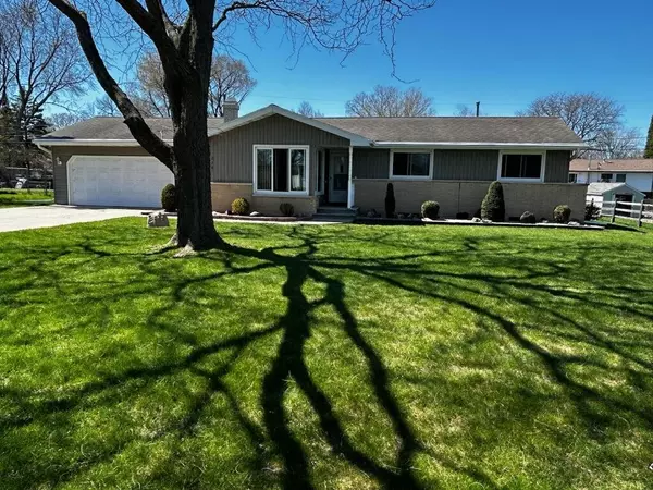 278 CRESTVIEW AVE, Neenah, WI 54956