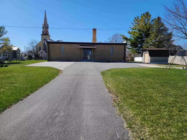 Reedsville, WI 54230,628 MENASHA ST