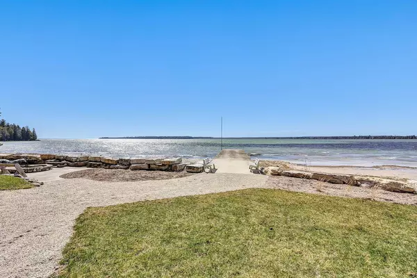 Baileys Harbor, WI 54202,8736 OLD LOGGING TRL