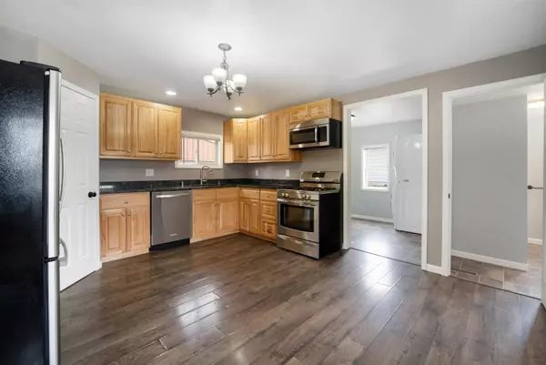 Kaukauna, WI 54130,716 W 10TH ST