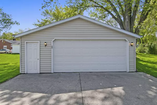 Green Bay, WI 54301-2542,1466 MCCORMICK ST