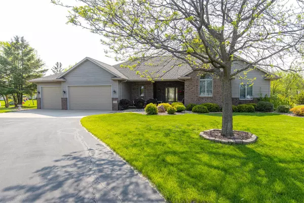 N7853 ROCKSBURY CT, Sherwood, WI 54169