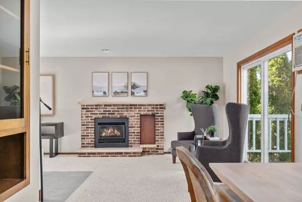 Neenah, WI 54956,414 VAN ST #17