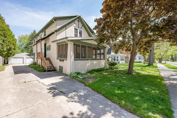 1151 EMILIE ST, Green Bay, WI 54301