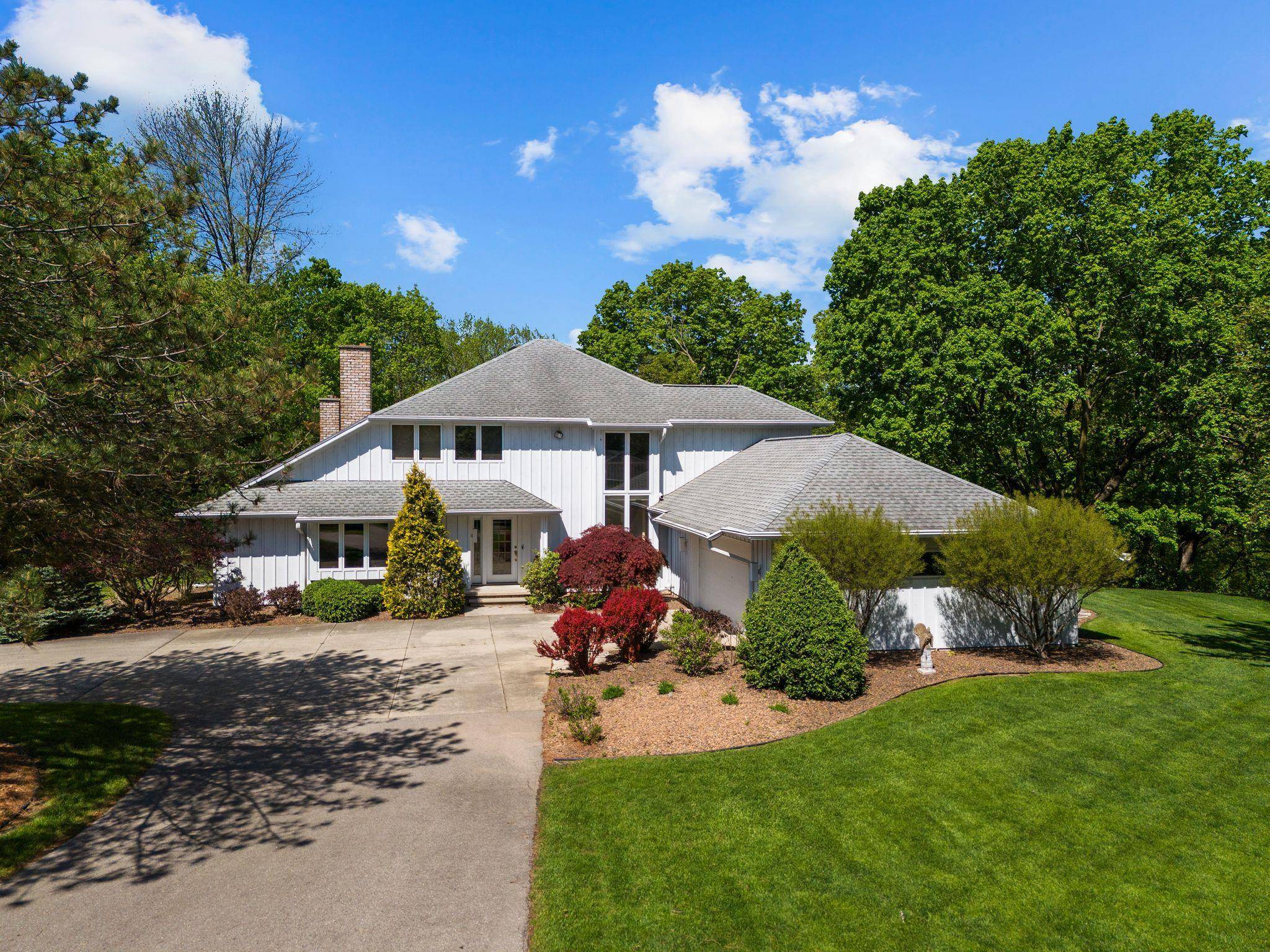 W2526 BROOKHAVEN DR, Appleton, WI 54915