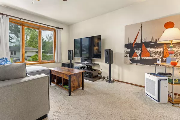 Neenah, WI 54956-3907,1088 LAUREL CT