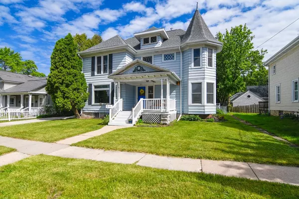 Neenah, WI 54956,213 HIGH ST