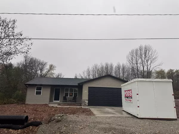 1021 SUNNYVIEW RD, Oshkosh, WI 54901