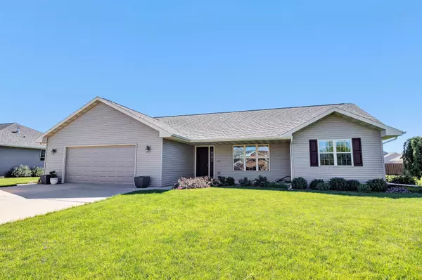 2685 BOXWOOD CIR, De Pere, WI 54115