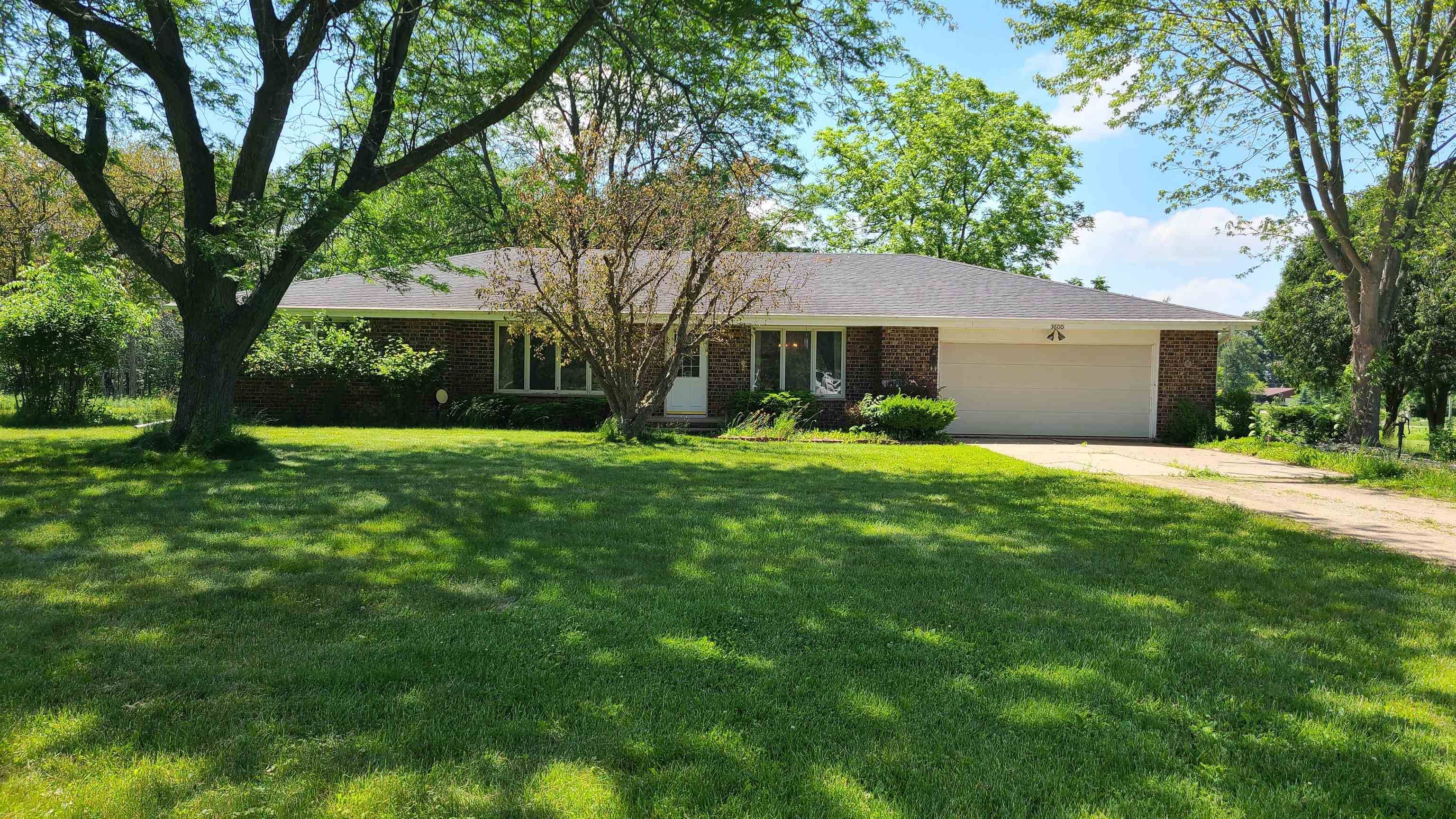 3600 HIDDEN VALLEY LN, Green Bay, WI 54311-9653