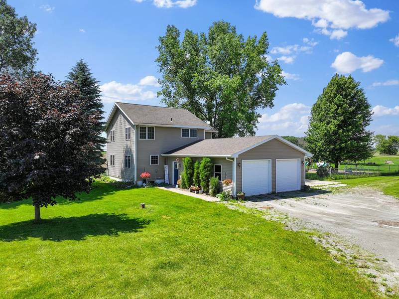 N5989 STATE RD�55, Seymour, WI 54165-8120