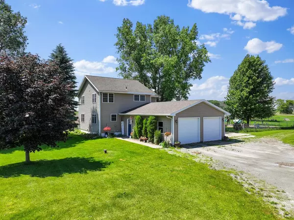 N5989 STATE RD 55, Seymour, WI 54165-8120