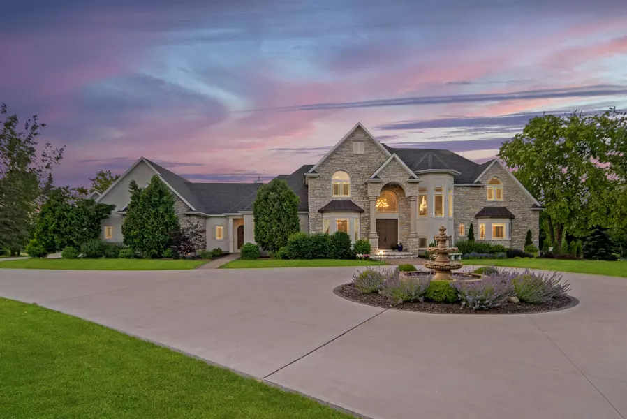 W9058 FOREST RIDGE DR, Hortonville, WI 54944
