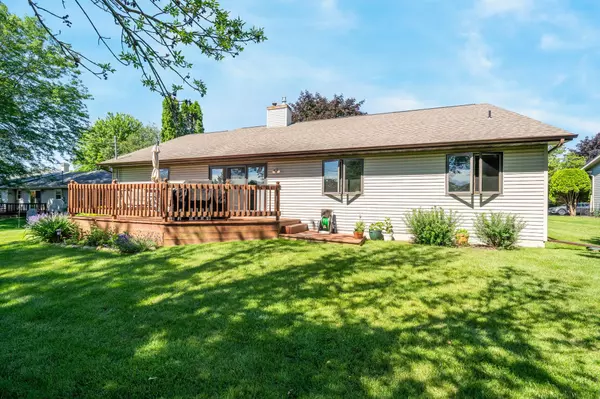 Neenah, WI 54956,1324 ALPINE LN