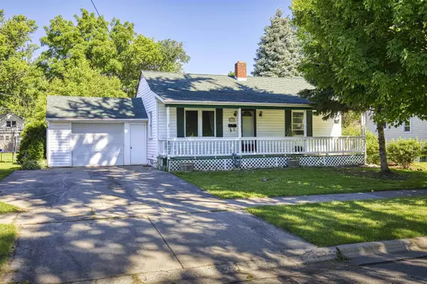 620 S HURON ST, De Pere, WI 54115