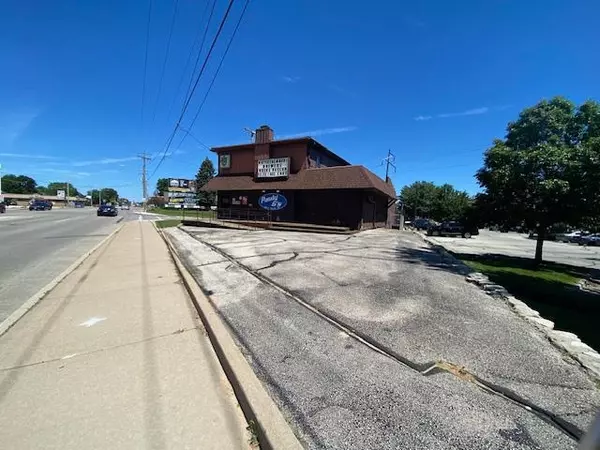 1803 MAIN ST, Green Bay, WI 54302-3918