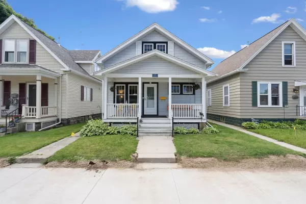 65 LINCOLN AVE, Sheboygan, WI 53081