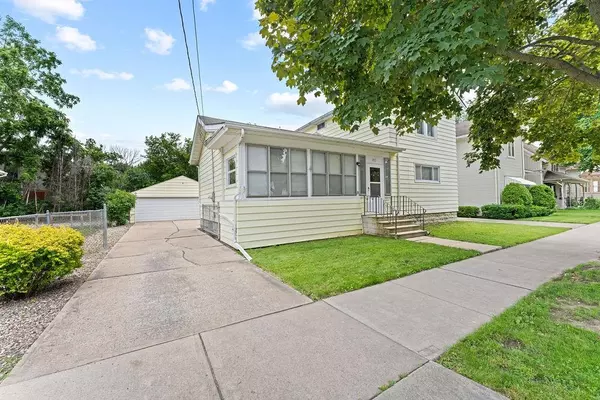 Oshkosh, WI 54901,722 WRIGHT ST
