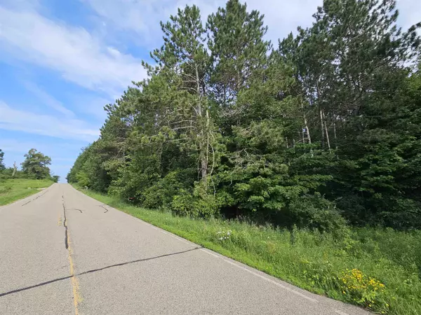 Tigerton, WI 54486,CTY RD M