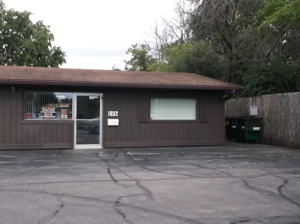 Oshkosh, WI 54901-2123,1832 MINERVA ST