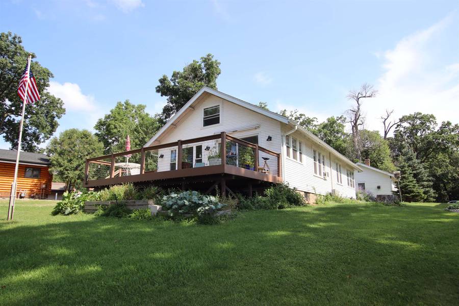 4635 PLUMMERS POINT RD, Oshkosh, WI 54904-7002