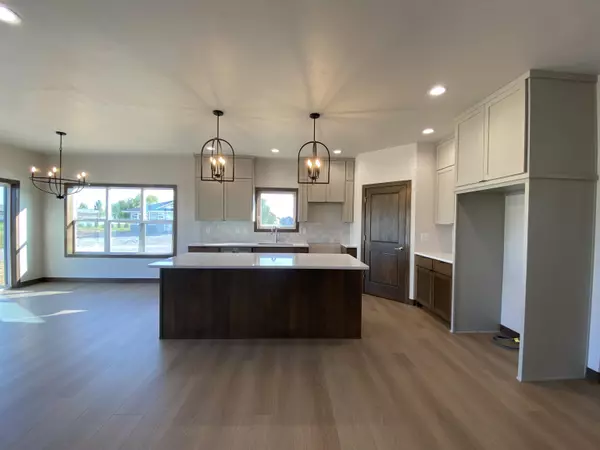 De Pere, WI 54115,721 TAMBOUR CT