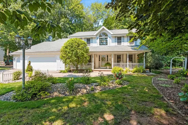 W5940 MOONFLOWER DR, Appleton, WI 54915
