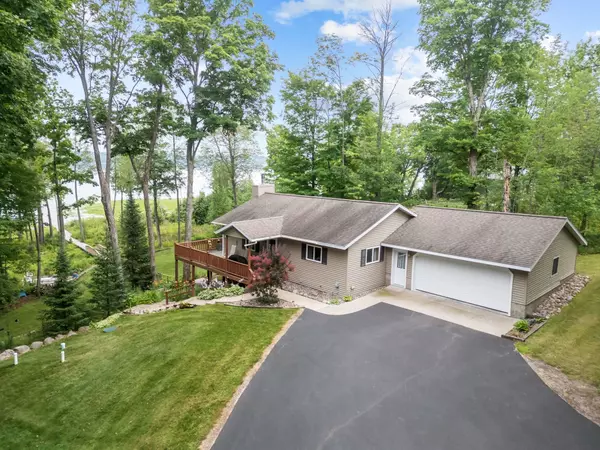 N11473 WEST BAY CT, Pearson, WI 54462
