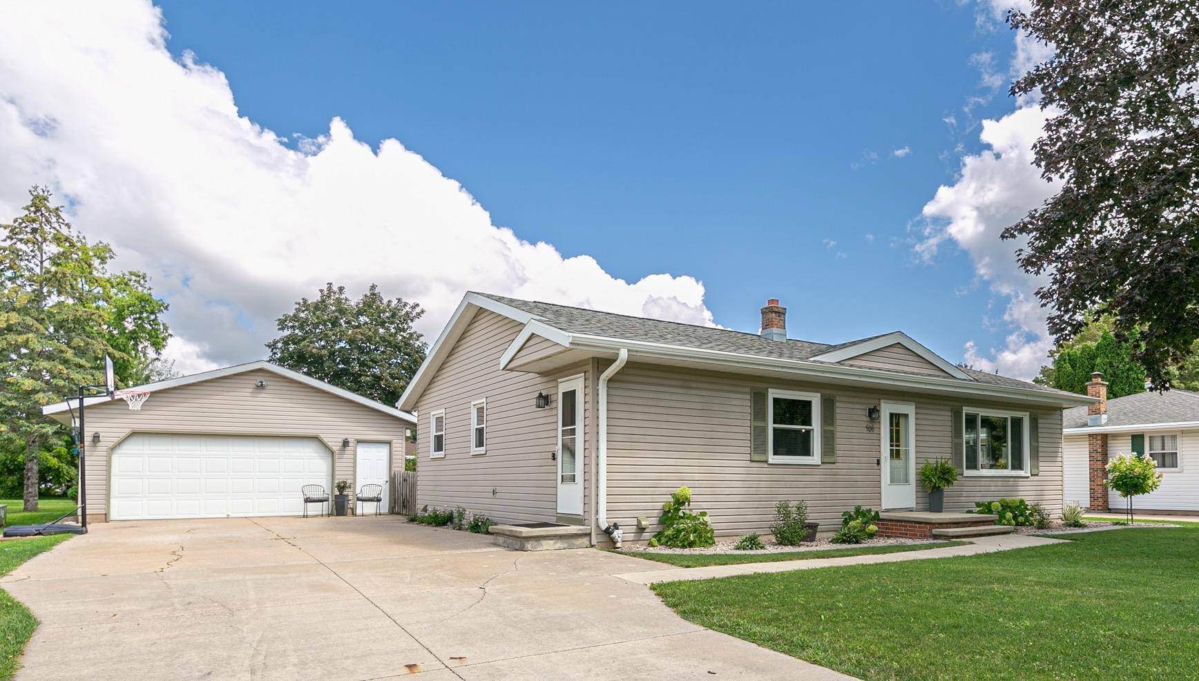 506 E MITCHELL AVE, Appleton, WI 54915-2119
