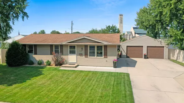 1118 WESTWOOD DR, De Pere, WI 54115-1015