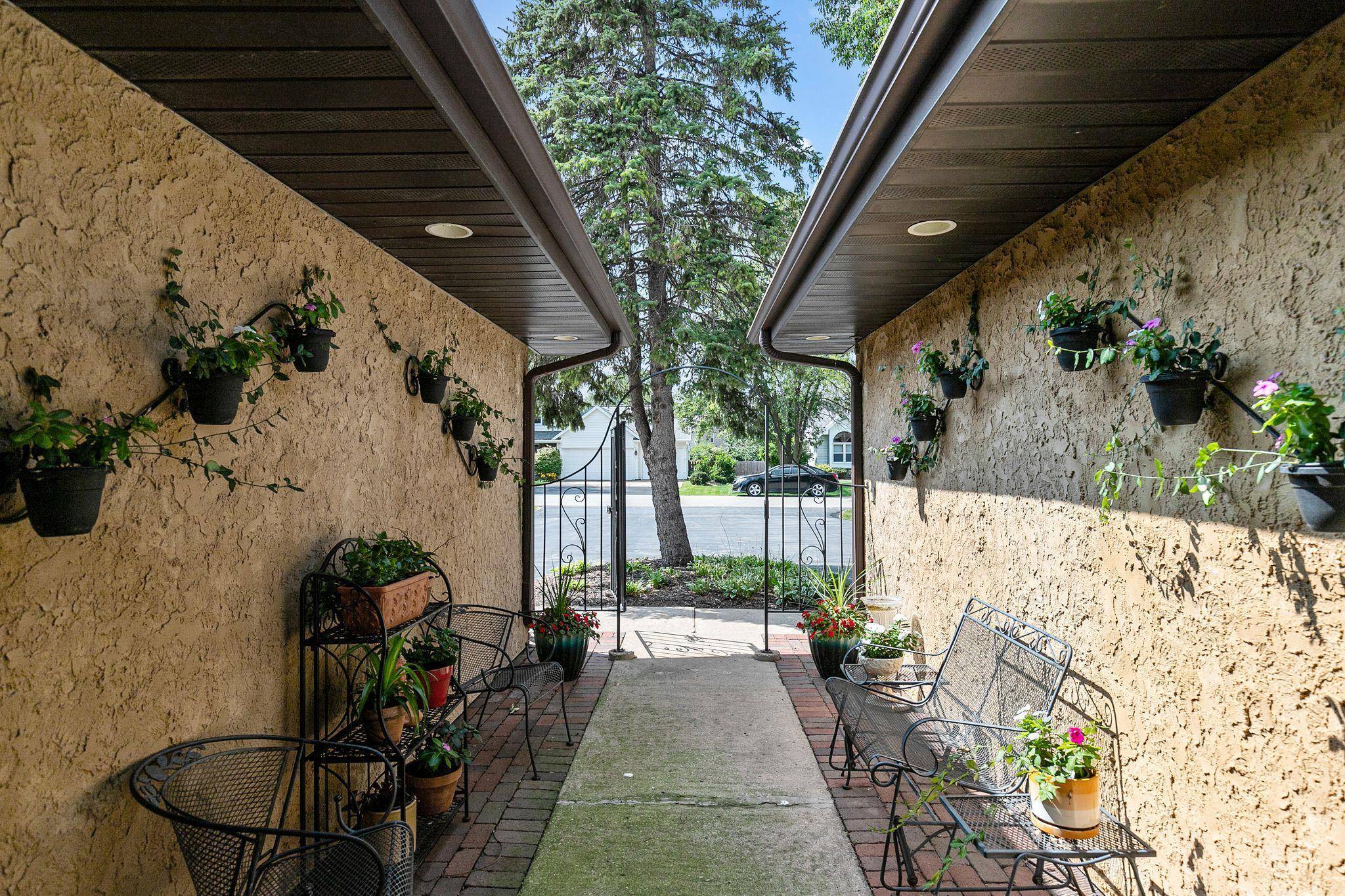 Appleton, WI 54914,2233 SUNRISE DR