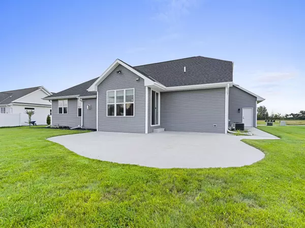 De Pere, WI 54115,2424 RIDDLE CT