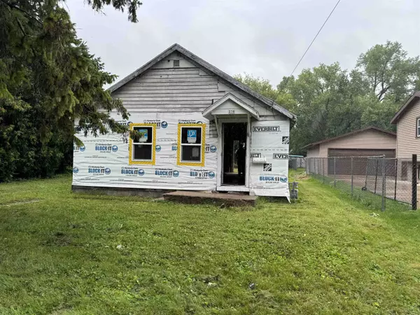 Oshkosh, WI 54901,238 W SMITH AVE