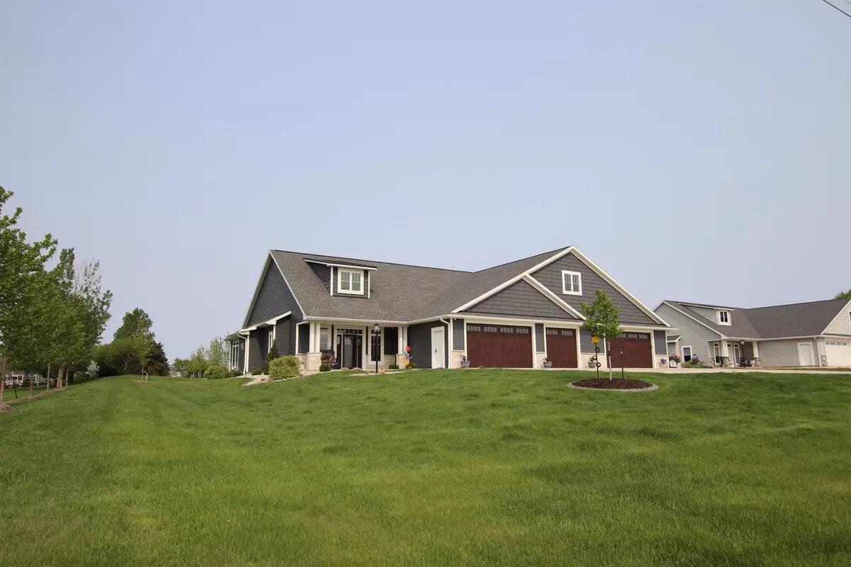 Fond Du Lac, WI 54937,1380 LIGHTHOUSE VILLAGE RD