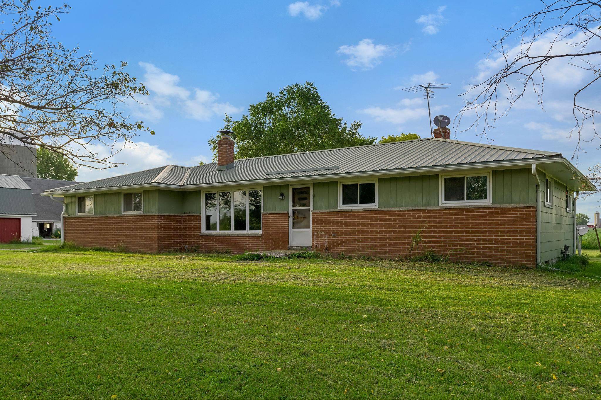 Oconto, WI 54153,2536 LOGTOWN RD