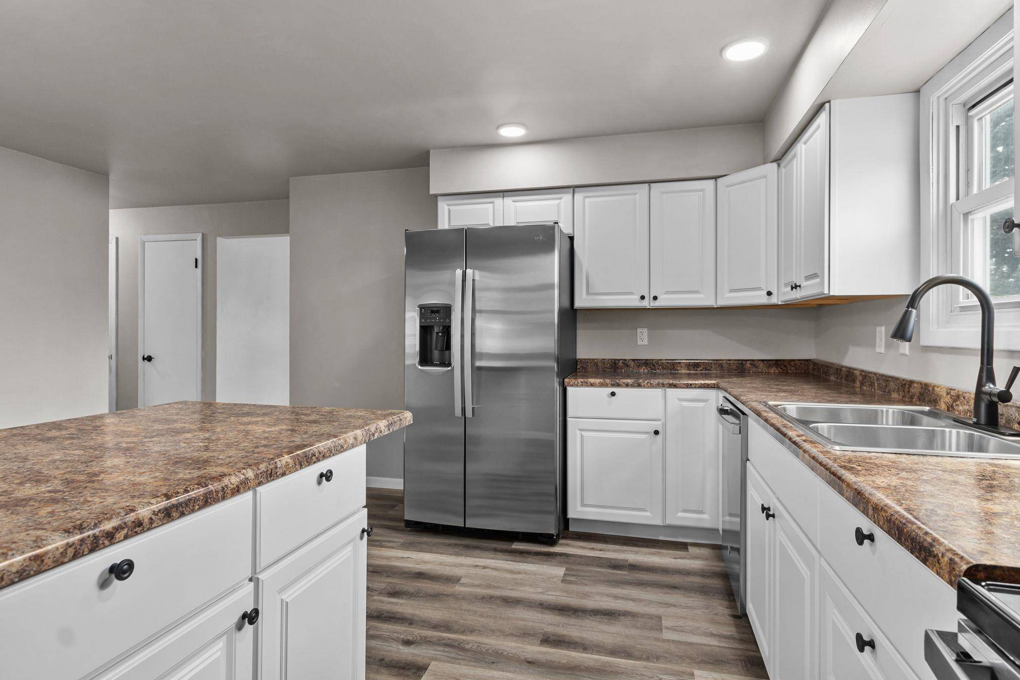 Appleton, WI 54915-3306,1031 S THEODORE ST
