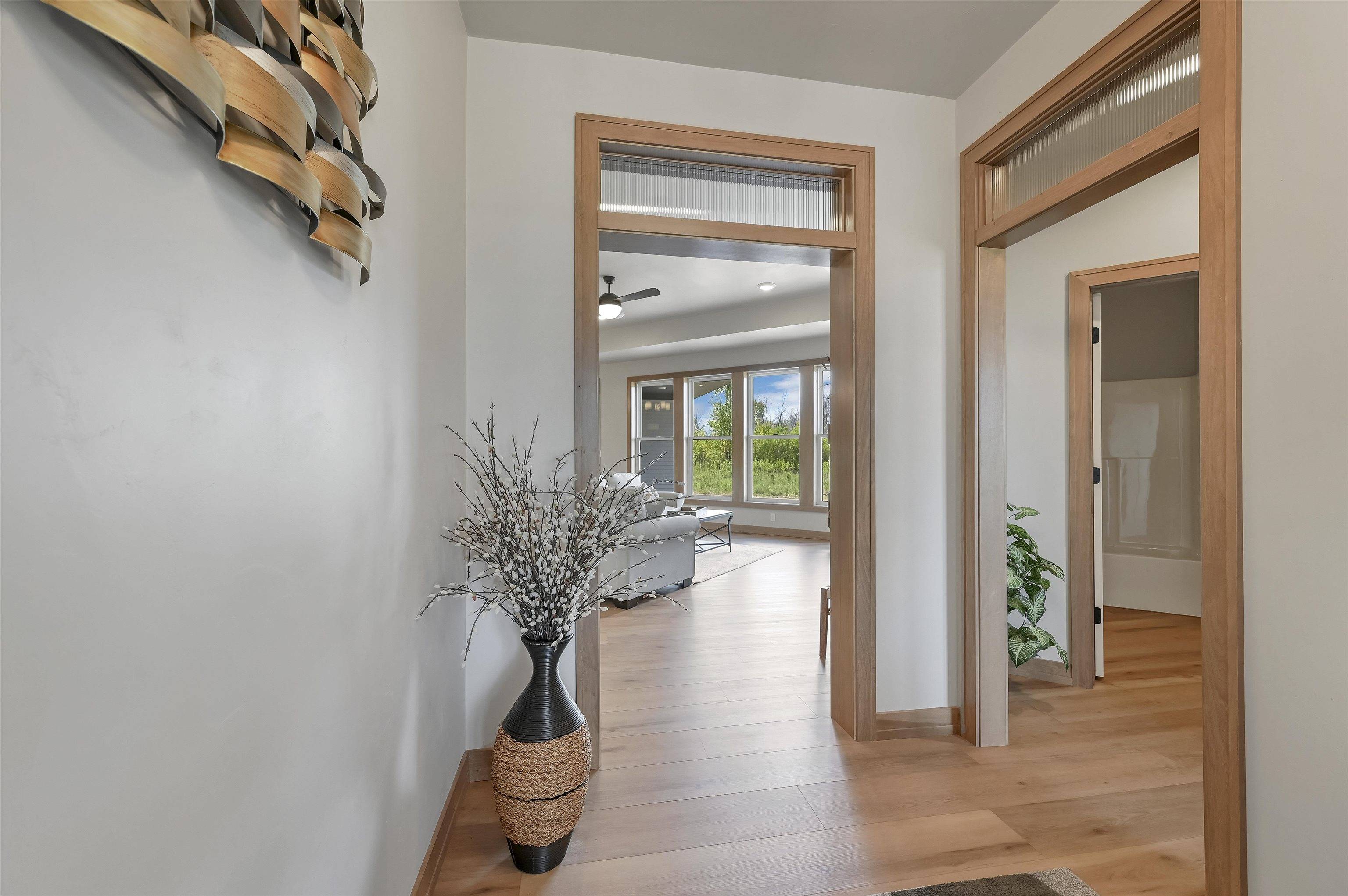 De Pere, WI 54115,1629 N HONEYSUCKLE CIR